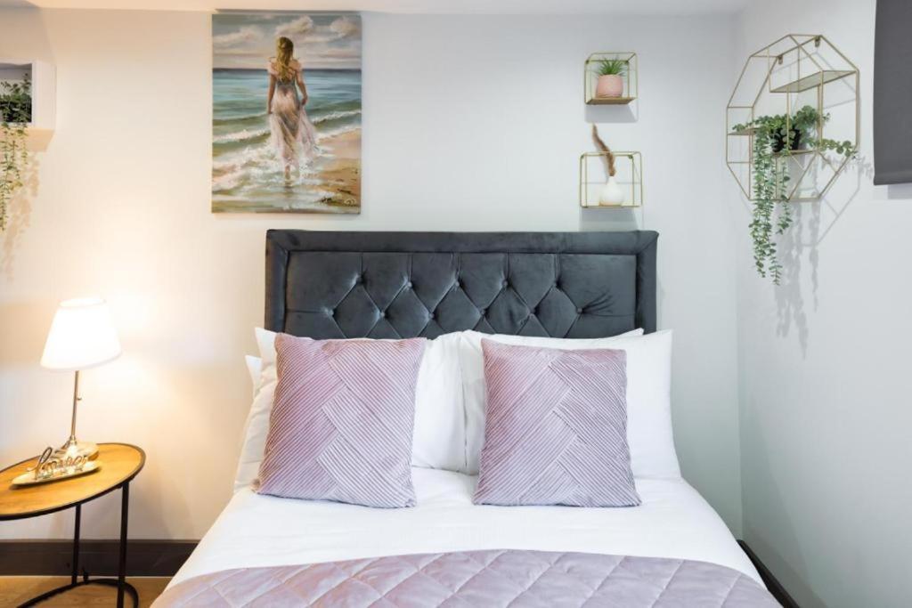 Heathrow Guest House - Oakway Feltham Buitenkant foto